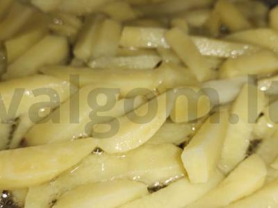 Kepti bulvytės su kvapniu salierų ir prancūziškos garstyčių padažu Žingsnis 1