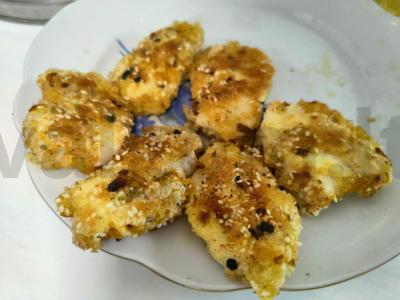 Vištienos nagetai su sezamų danga pagrindine nuotrauka