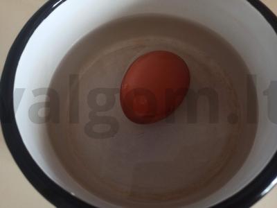 Salotos su grikiais, pupelėmis ir kiaušiniu Žingsnis 1