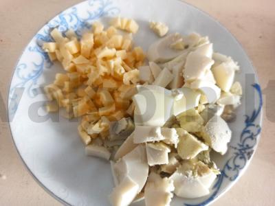 Salotos su grikiais, pupelėmis ir kiaušiniu Žingsnis 3