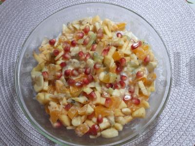 Vaisių salotas „Stebuklas“ pagrindine nuotrauka