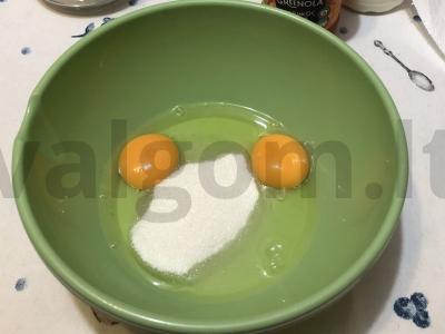 Blynai su abrikosų džemu Žingsnis 1