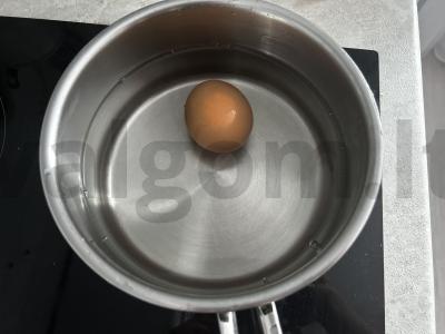 Švelnus silkės ir kiaušinio musas Žingsnis 1