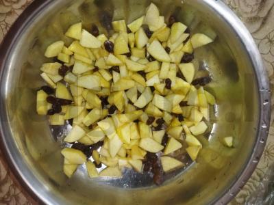 Obuolių pyragas per 45 minutes Žingsnis 1