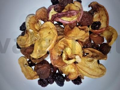 Džiovintų vaisių kompotas su citrina Žingsnis 2