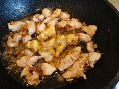 Bulguras su vištiena ir žirneliais Žingsnis 7