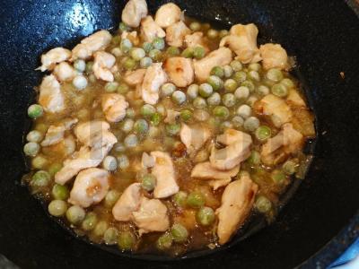 Bulguras su vištiena ir žirneliais Žingsnis 9