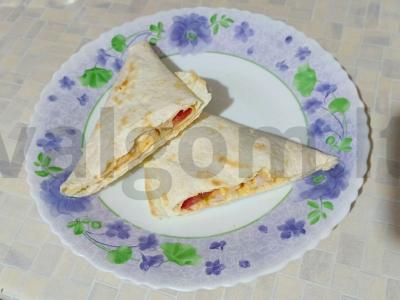 Konvertukai su vištiena ir pomidorais pagrindine nuotrauka