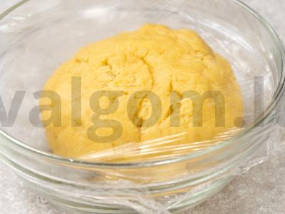 Pyragas su uogiene orkaitėje Žingsnis 3