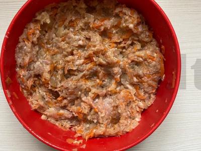 Sultingi kotletai su svogūnais ir morkomis Žingsnis 7