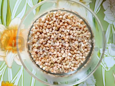 Žalios grikių košės su bananais Žingsnis 1