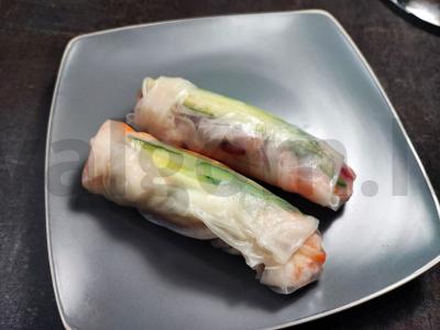 Spring roll su krevetėmis ir daržovėmis pagrindine nuotrauka