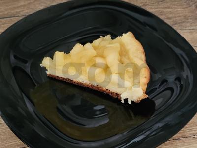 Karamelizuotų obuolių apkepas pagrindine nuotrauka