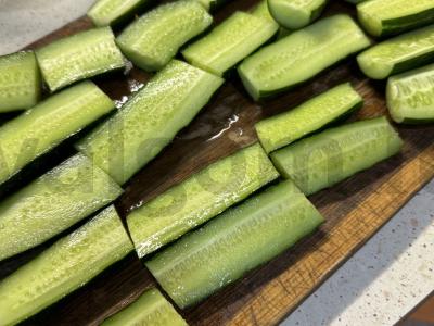 Marinuoti agurkai su jaunu česnaku Žingsnis 2