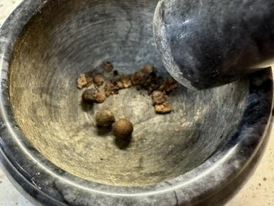 Marinuoti agurkai su jaunu česnaku Žingsnis 8