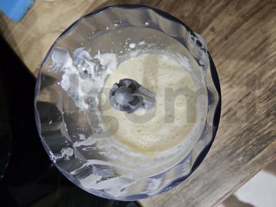 Oro vanilinis šarlotė su kriaušėmis Žingsnis 1