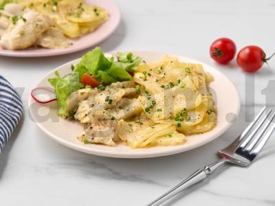 Menkių filė su bulvėmis orkaitėje pagrindine nuotrauka