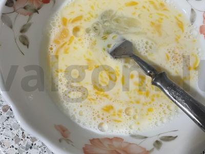 Apvalūs blynai su kefyru Žingsnis 3