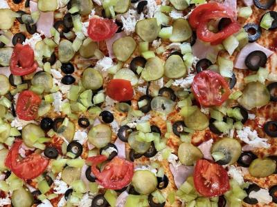 Kepimo pica su vištiena, kumpiu ir pomidorais Žingsnis 5