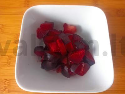 Tostai su slyvomis ir saldžiuoju pienu orkaitėje Žingsnis 1