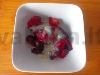 Tostai su slyvomis ir saldžiuoju pienu orkaitėje Žingsnis 2