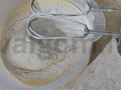 Vaniliniai keksiukai su mango ir kremu Žingsnis 2