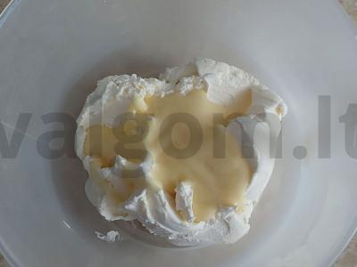 Vaniliniai keksiukai su mango ir kremu Žingsnis 5