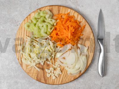 Sotūs lęšių ir kopūstų sriuba Žingsnis 4