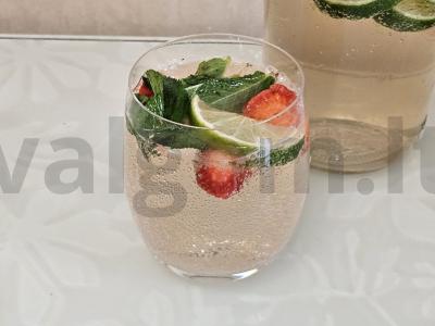 Mėtų vasaros mohitas pagrindine nuotrauka