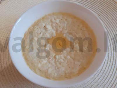 Varškės apkepas su obuoliu pagrindine nuotrauka