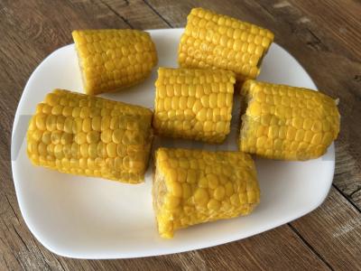 Kepta kukurūza su ghee sviestu pagrindine nuotrauka