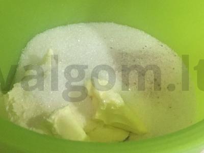 Smėliniai sausainiai su konditeriniu pabarstymu Žingsnis 1