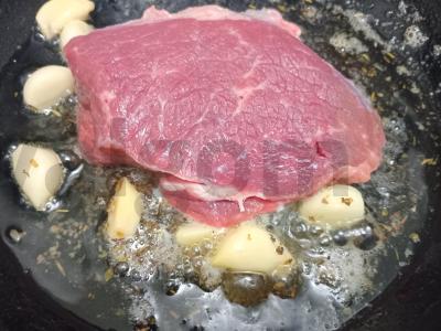 Karamele marinuotas jautienos steikas Žingsnis 3