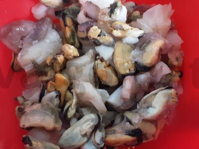 Tailandietiška sriuba „Tom Yum“ su vandeniu ir kokosų pienu Žingsnis 5