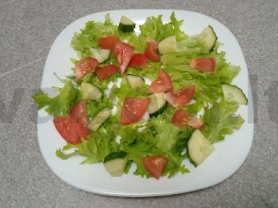 Salotas su vištienos kepenėlėmis, persimonais ir vynuogėmis Žingsnis 3