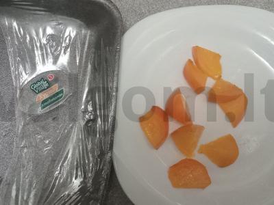 Salotas su vištienos kepenėlėmis, persimonais ir vynuogėmis Žingsnis 4