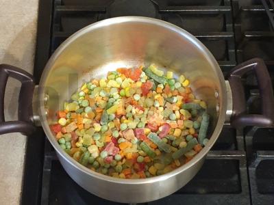 Ryžiai su daržovėmis ir sūriu Žingsnis 1