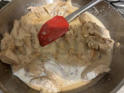 Vištienos krūtinėlė grietinės padaže Žingsnis 8