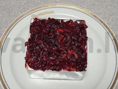 Silkė po šubė su obuoliu ir granato sėklomis Žingsnis 8