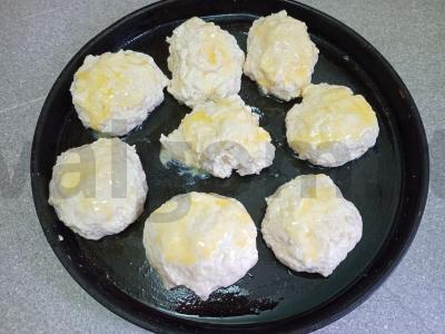 Sūrio bandelės su kmynais Žingsnis 6