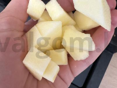 Vaisių ir uogų kompotas Žingsnis 1