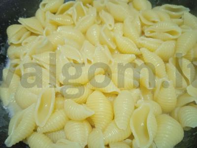 Makaronai-kriauklės „Carbonara“ Žingsnis 6