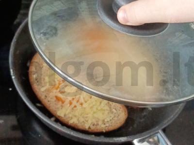 10 minučių kiaušinių tostai Žingsnis 4