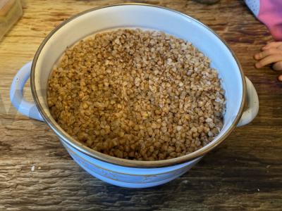 Grikių košė su figomis ir anakardžiais Žingsnis 1