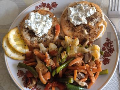 Kepta upėtakis su tartaro padažu pagrindine nuotrauka