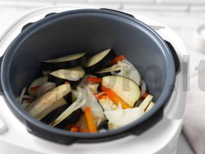 Daržovių sotė lėtojoje viryklėje Žingsnis 3