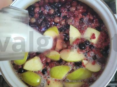 Ryškus kompotas „Žiemos malonumas“ Žingsnis 4