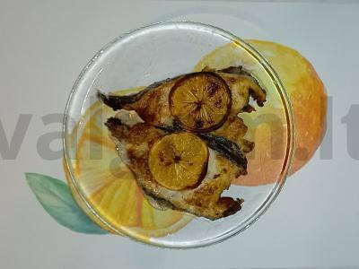 Žuvinė žuvies filė majonezo-garstyčių padaže pagrindine nuotrauka