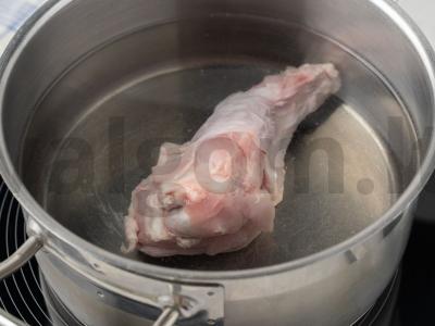 Pupelių sriuba su kalakutiena Žingsnis 1