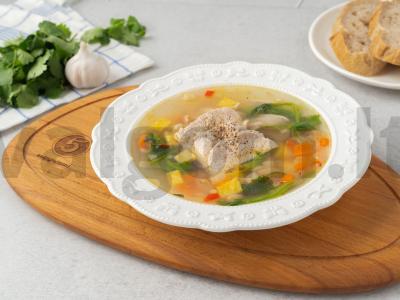 Pupelių sriuba su kalakutiena pagrindine nuotrauka